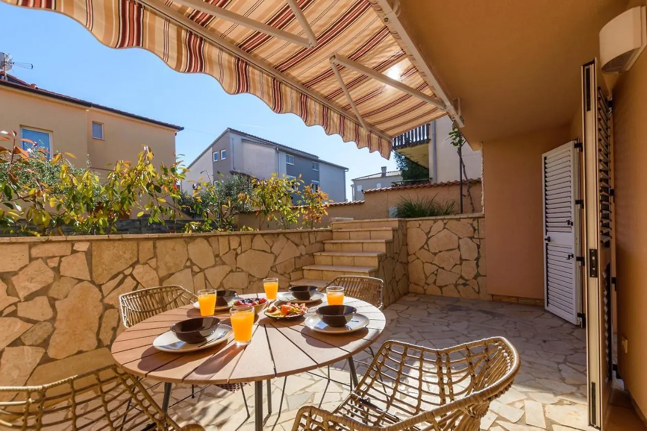 Studio Apartment Mali Medulin