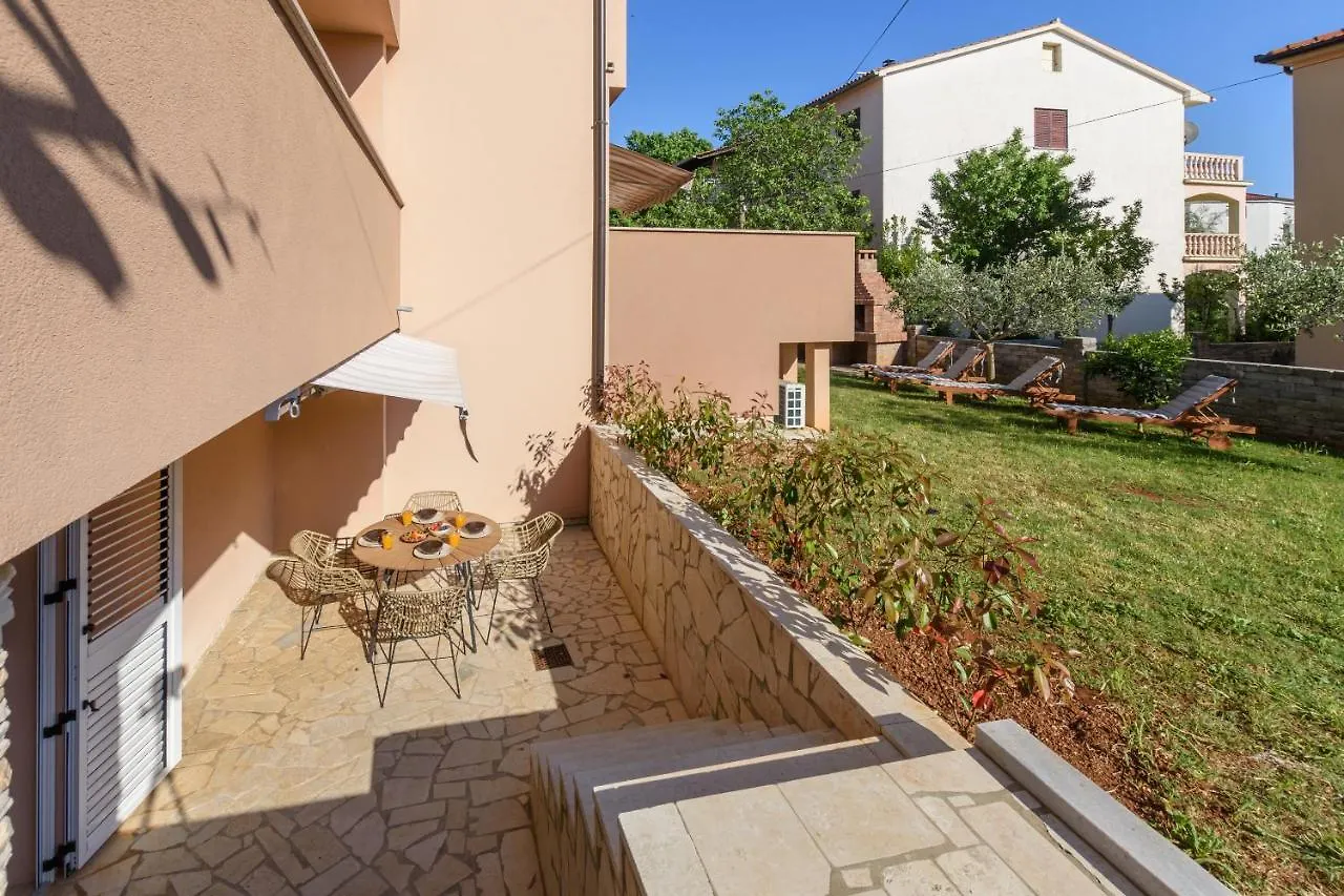 Studio Apartment Mali Medulin Croatia