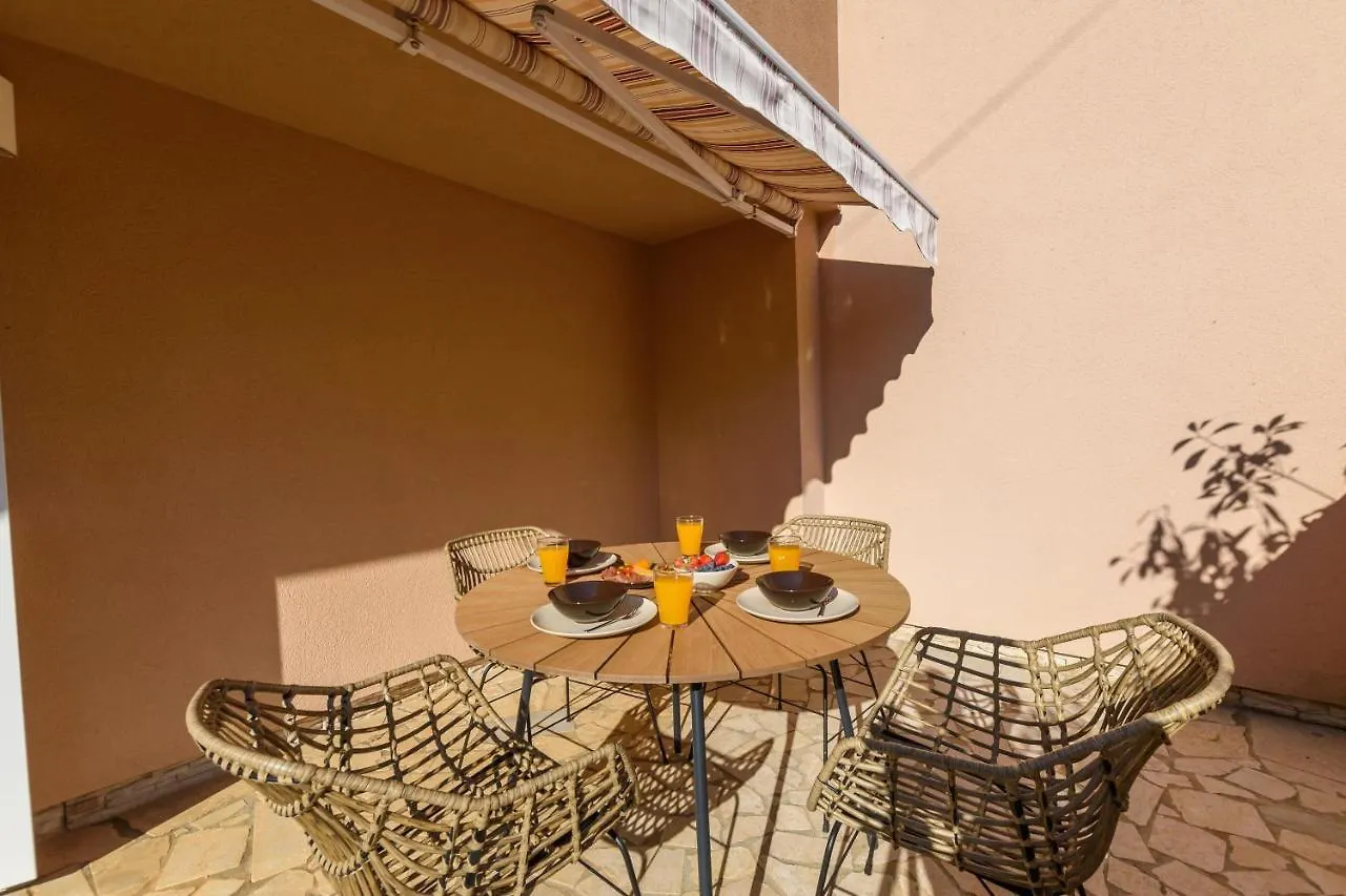 Studio Apartment Mali Medulin